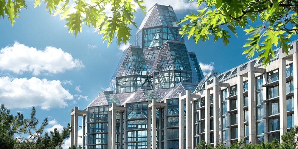 Exterior view of the National Gallery of Canada building in summer